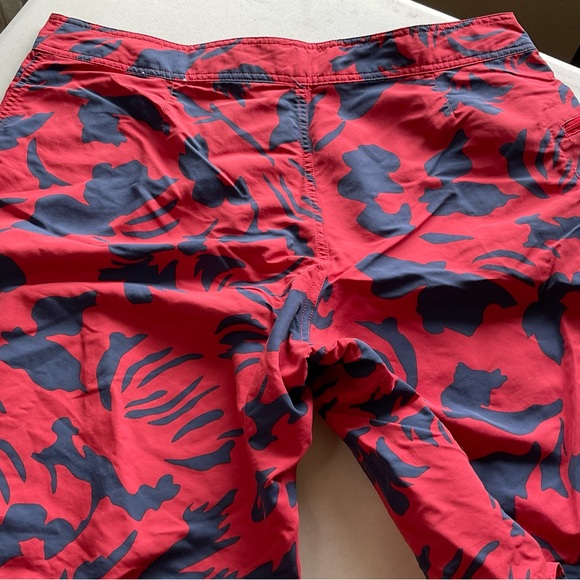 Patagonia Men's Red and Blue Swim Shorts size 38” - Picture 4 of 5